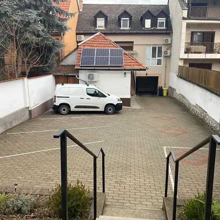 Oreo Apartment Eger