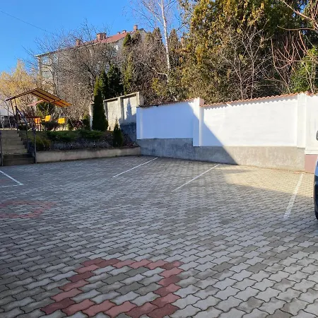 Oreo Apartament Eger